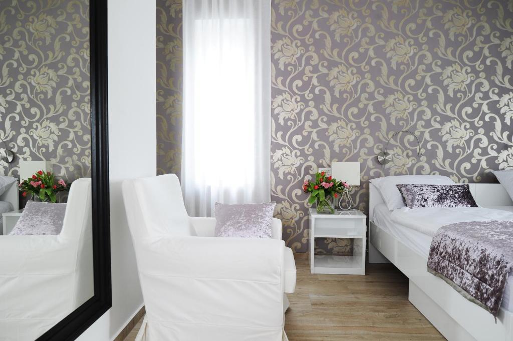 Garni Hotel Azur Любляна Номер фото