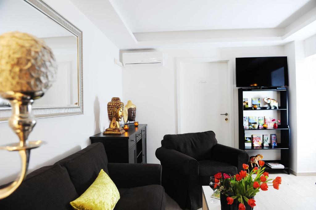 Garni Hotel Azur Любляна Экстерьер фото