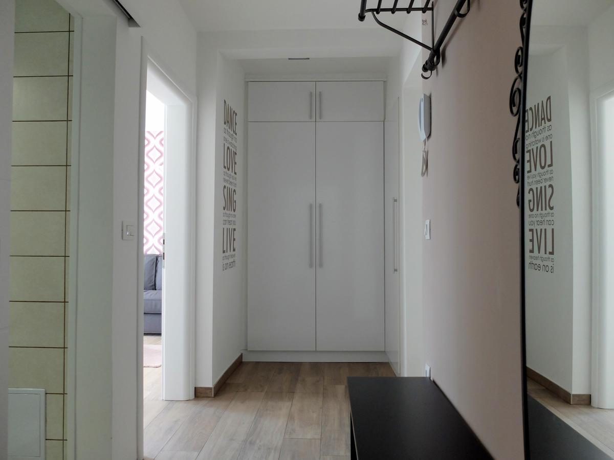 Garni Hotel Azur Любляна Экстерьер фото